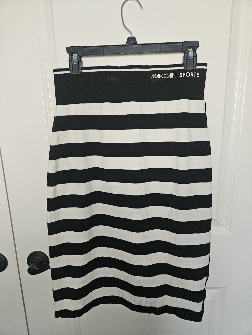Marc Cain Sport Women's Partialy Lined Skirt from Germany. Size N4 Waist 30